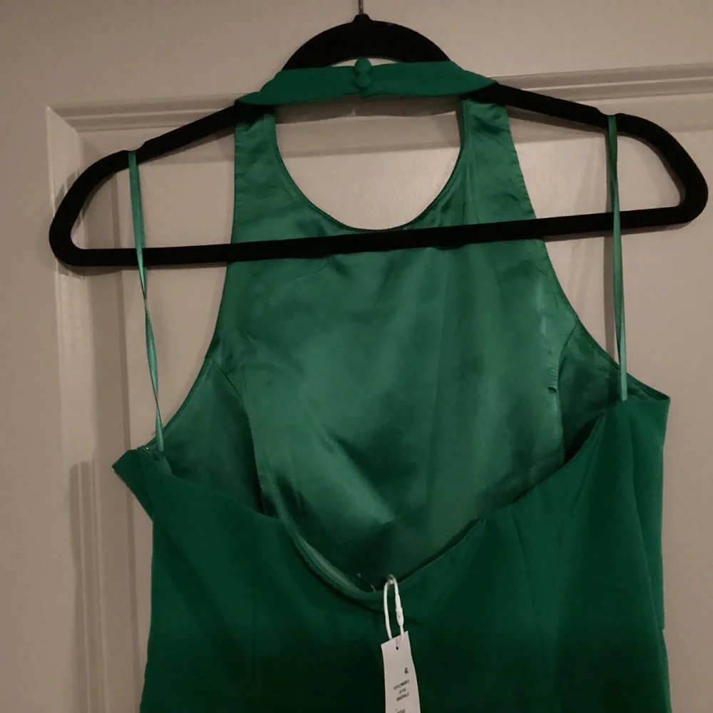 Jewel Badgley Mischka Draped Halter Neck Asymmetric Cocktail Dress, size 8 - Picture 10 of 16